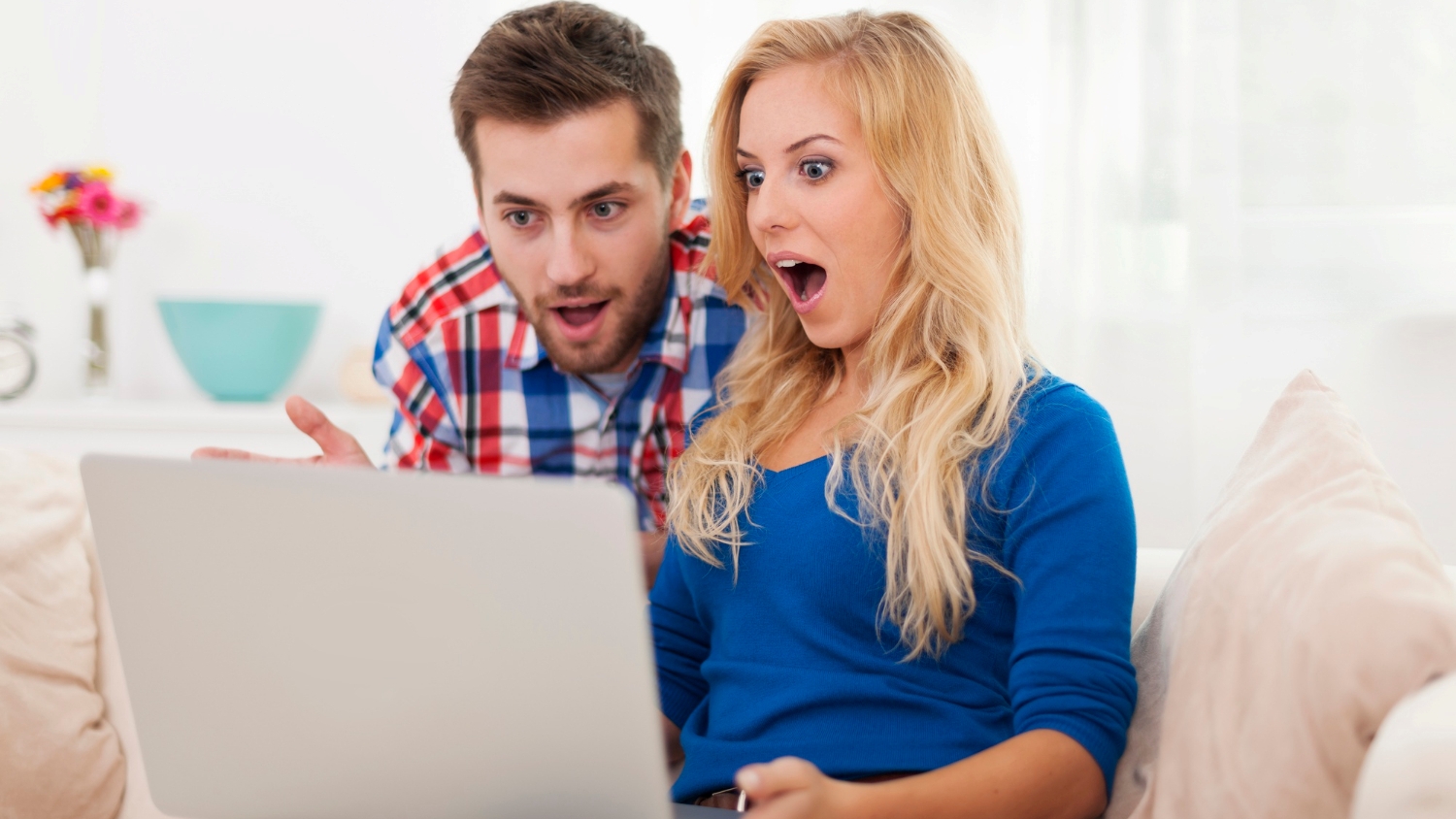 Eles queriam apenas uma casa para fugir da cidade, mas acabaram encontrando algo impensável