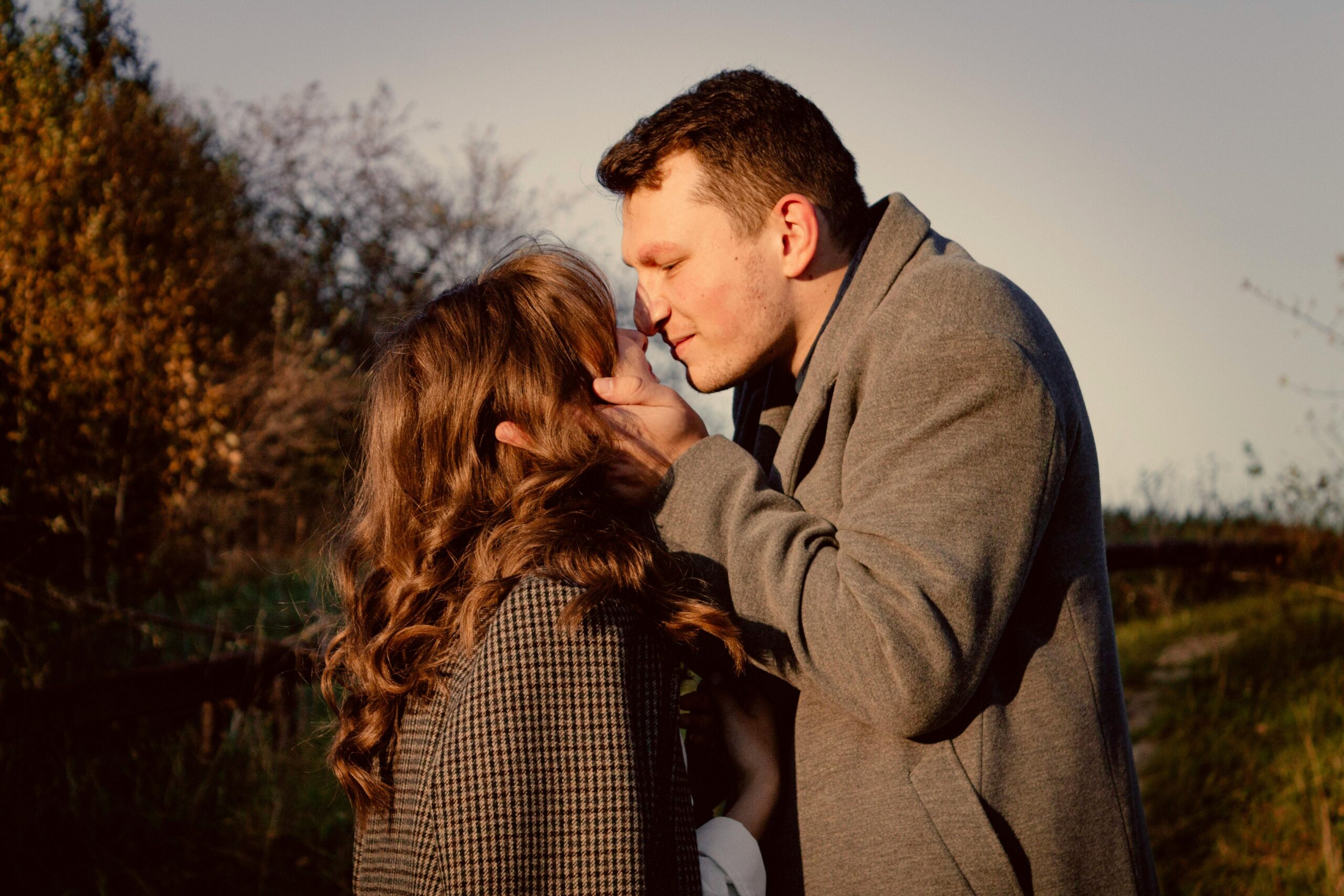 O tipo de homem que mais atrai mulheres no Brasil talvez não seja o que você imagina