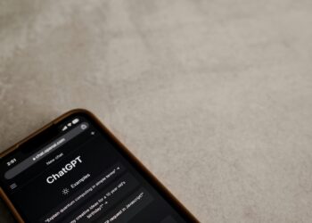 Empresa responsável pelo ChatGPT confirma o fim do programa no 13/02