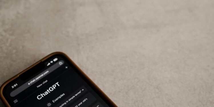 Empresa responsável pelo ChatGPT confirma o fim do programa no 13/02