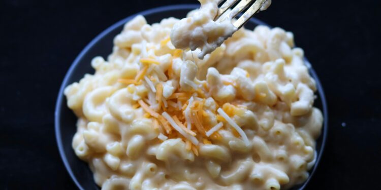 O melhor queijo para Mac and Cheese, segundo um Chef