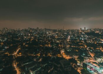 Brasileiros devem se preparar para apagão geral no 27/02