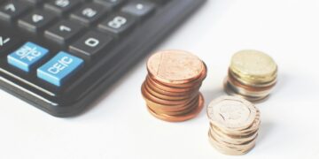 Pesquisa revela quanto custa ter uma vida “comum” no Brasil hoje