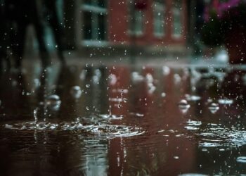 Cientistas alertam sobre "chuva invisível" que pode pode contaminar água, solo e gelo