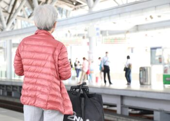 Em 2026, idosos poderão viajar pelo Brasil sem pagar passagem