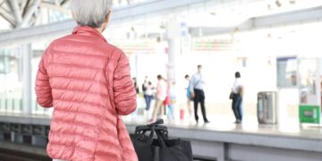 Em 2026, idosos poderão viajar pelo Brasil sem pagar passagem