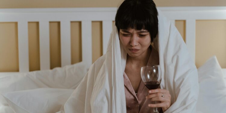 Bebeu demais no Carnaval? O que acontece com seu fígado nas horas seguintes pode assustar