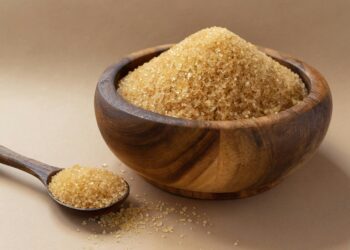 Açúcar mascavo vs. açúcar branco: qual é a verdadeira diferença?