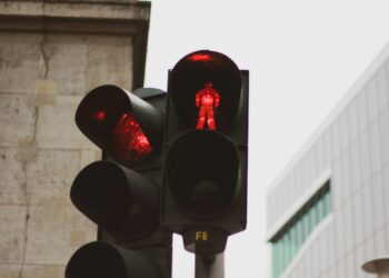 Por decisão do governo, IA será responsável por cuidar do trânsito no Brasil