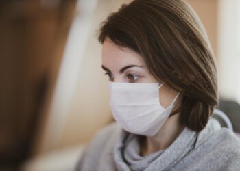 Casos graves avançam e três estados entram na lista de maior risco no Brasil