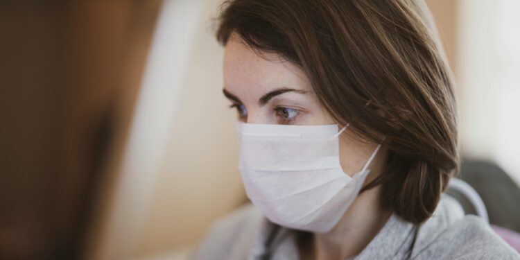 Casos graves avançam e três estados entram na lista de maior risco no Brasil