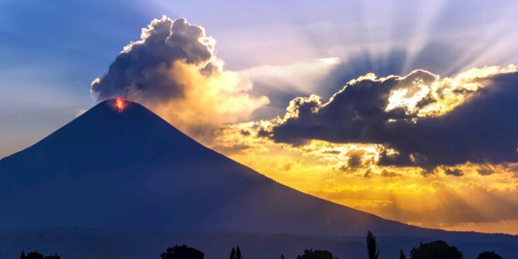 China quer transformar este país da América Latina em potência mundial e o abastece com tecnologia de última geração