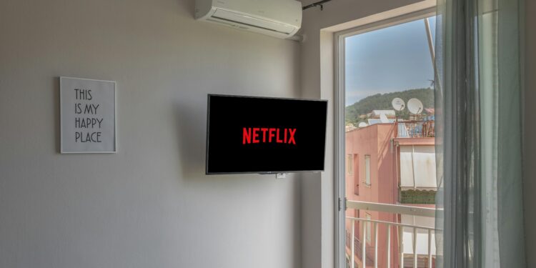 Assinantes brasileiros da Netflix terão motivos para maratonar em fevereiro