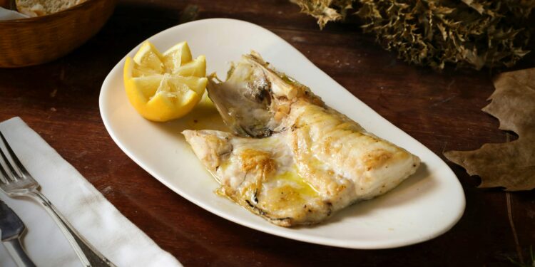 Esqueça o salmão: esse peixe brasileiro é mais barato e muito menos gorduroso