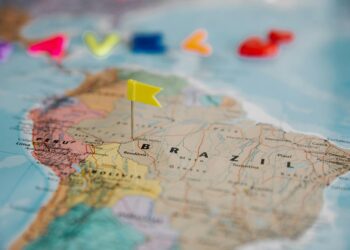 Assim ficou o Brasil entre os passaportes mais poderosos do mundo em 2026