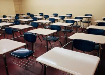 Dizer essa frase em sala de aula agora pode custar o emprego de professores neste país