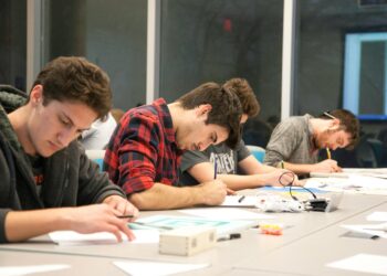 Brasileiros acima de 18 anos devem ficar atentos a prazo importante que termina em 06/05