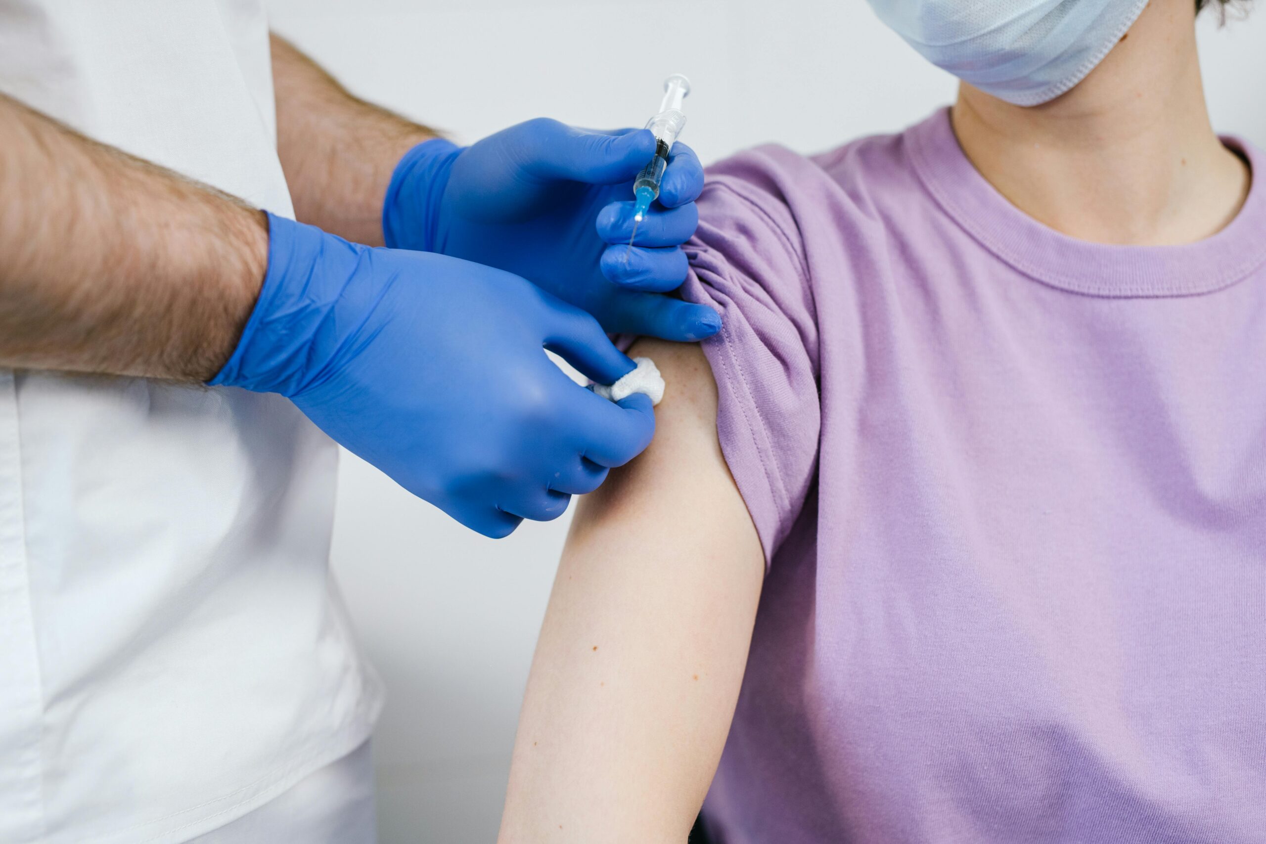 Vacina aprovada pela Anvisa ganha nova indicação contra o câncer