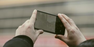 Seu celular pode estar sendo vigiado por um aplicativo chinês sem você perceber
