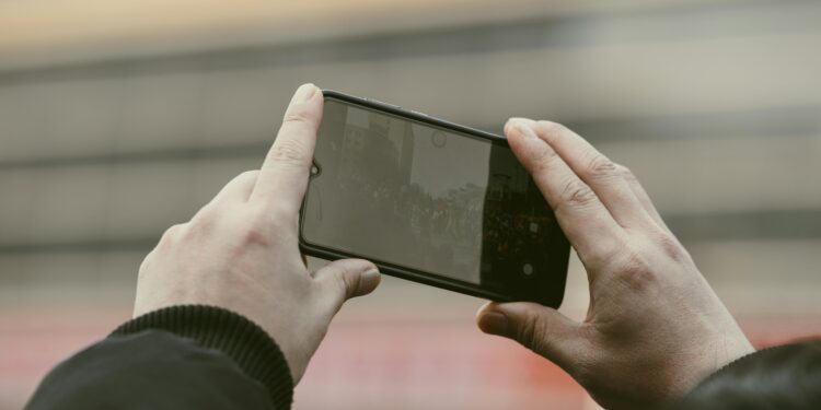 Seu celular pode estar sendo vigiado por um aplicativo chinês sem você perceber