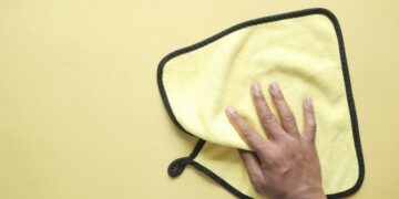 Como lavar toalhas de microfibra para que não percam a sua eficácia
