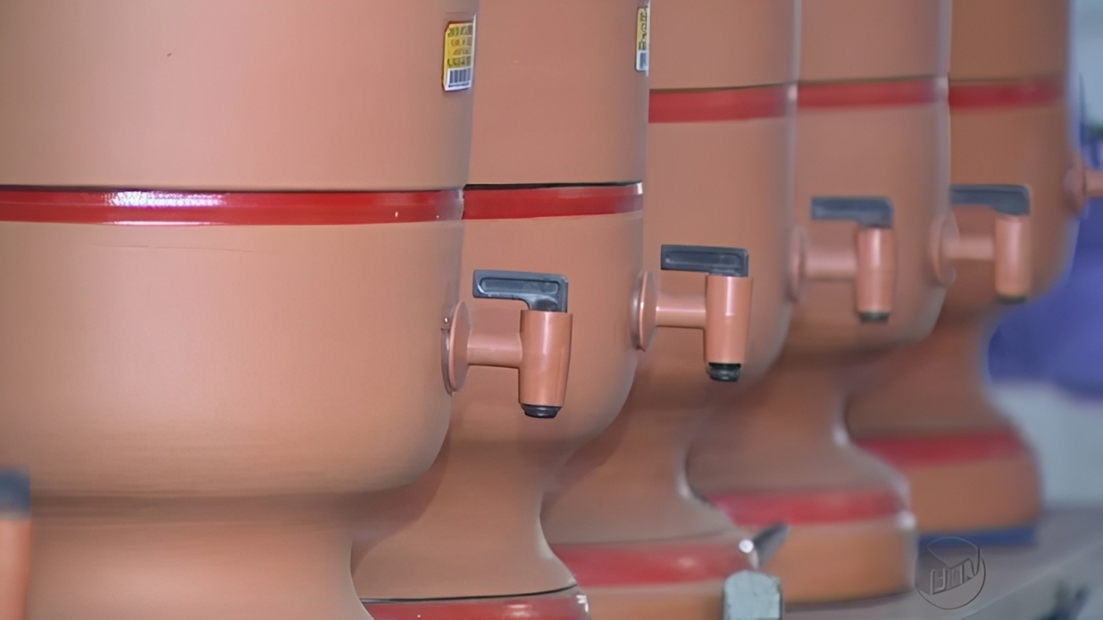 Quem tem filtro de barro precisa fazer isso para ter água realmente pura