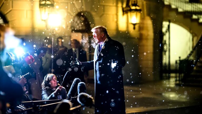 Trump manda liberar arquivos sigilosos sobre OVNIs