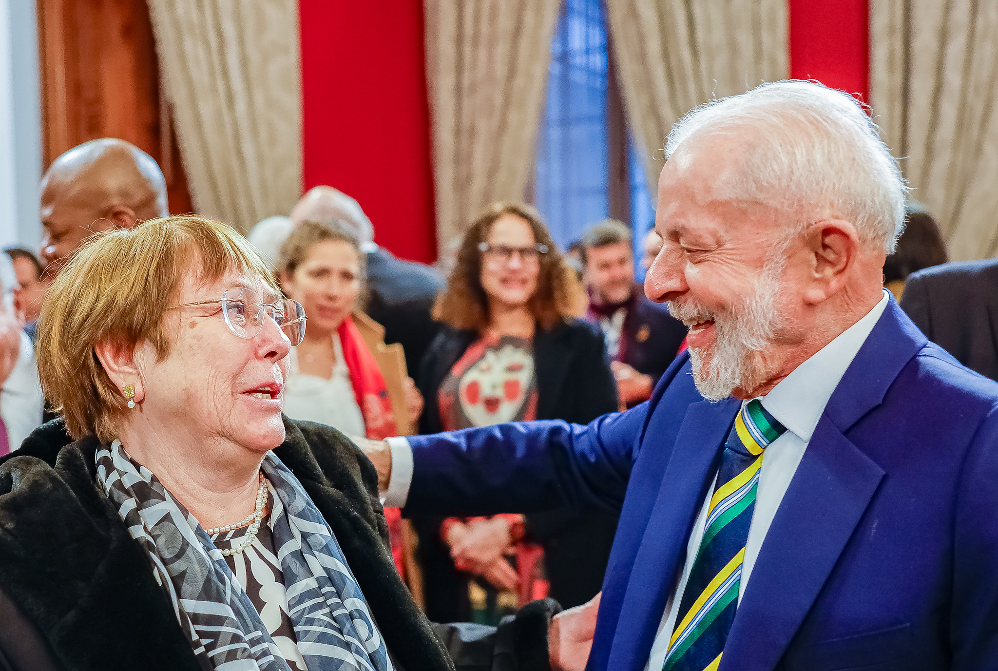 Lula perde mais uma com Michelle Bachelet