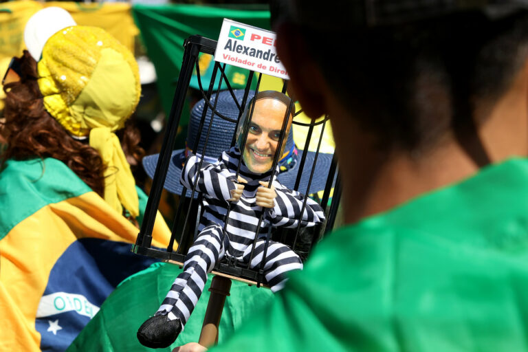 "Ainda não, mas está a caminho", diz Musk sobre prisão de Moraes