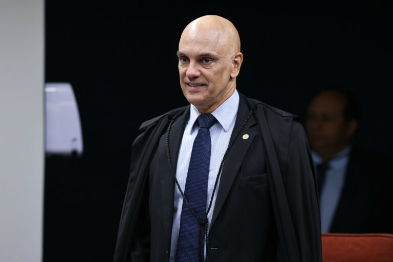 Xerife Xandão renova a delegacia do STF