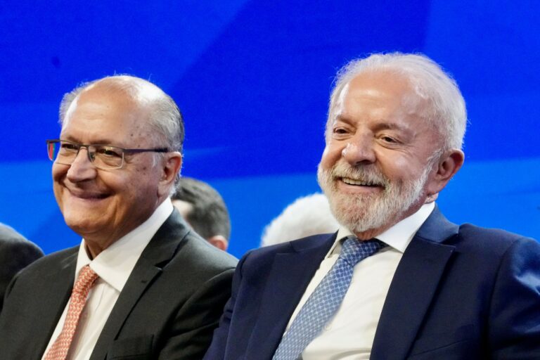 Lula ainda tenta empurrar Alckmin para o Senado