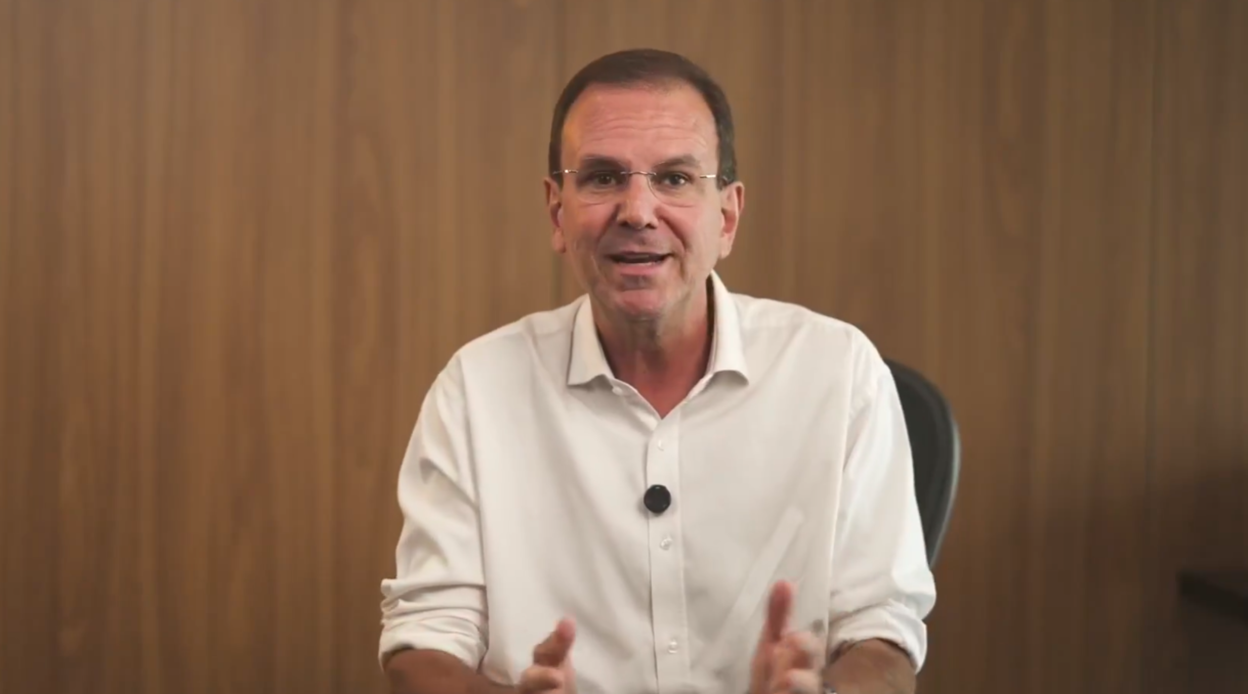 "Trata-se de um governador omisso fugindo da justiça"