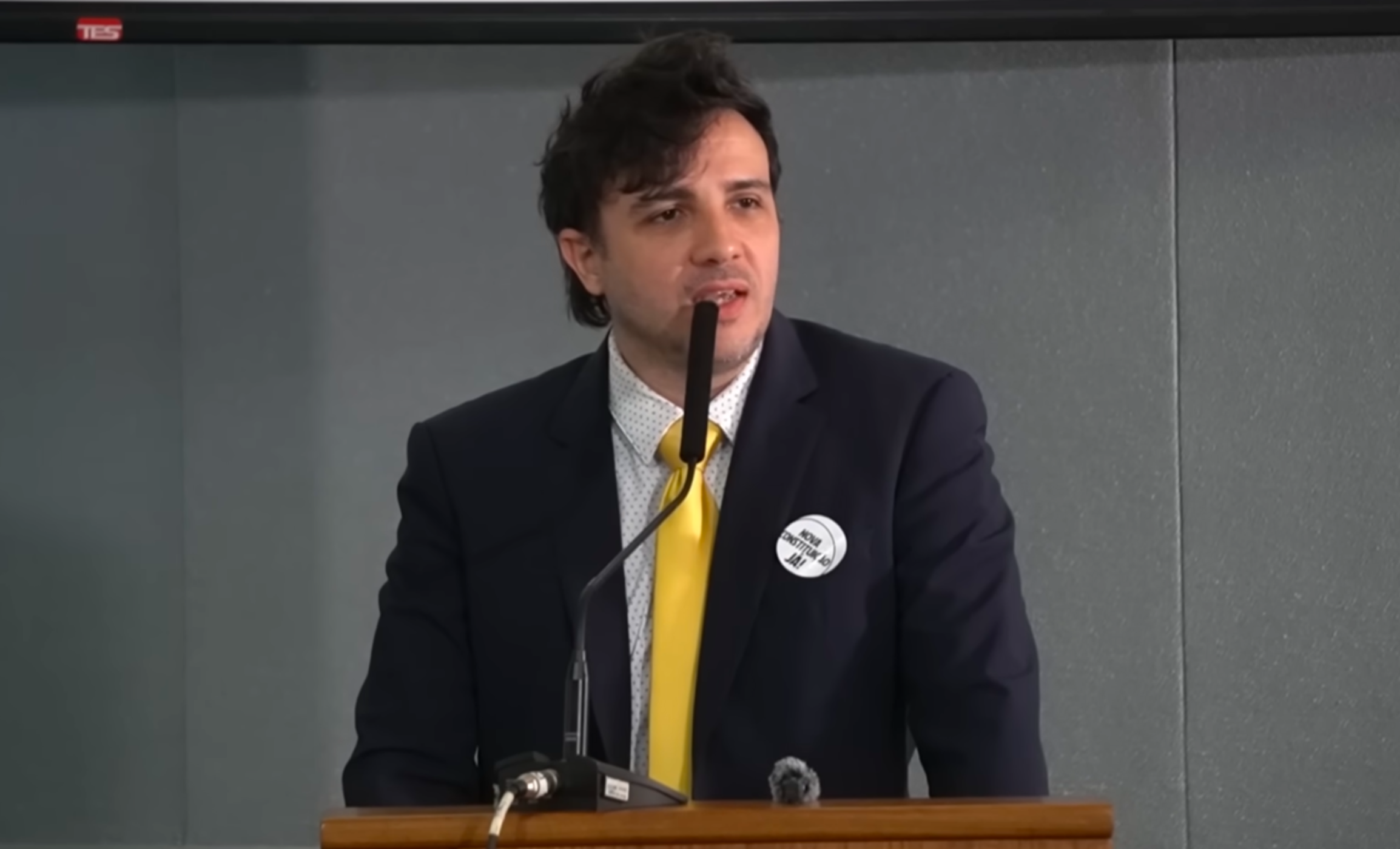 Renan Santos em terceiro lugar na pesquisa Atlasintel