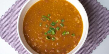 Esses dois ingredientes são tão poderosos que podem turbinar os nutrientes do seu feijão