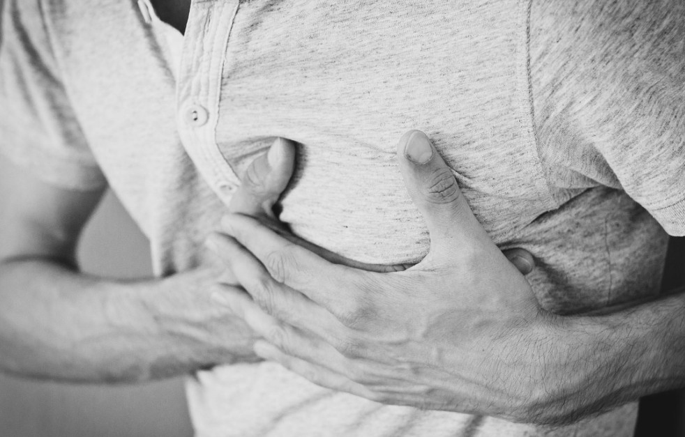 Especialistas apontam o sintoma que pode ser o sinal mais grave de um infarto