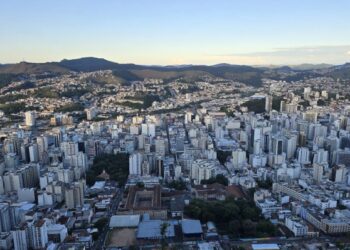 Com solo instável e chuvas no radar, cidade brasileira tem risco de repetir catástrofe