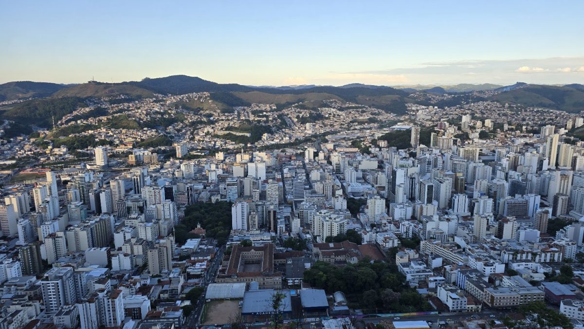 Com solo instável e chuvas no radar, cidade brasileira tem risco de repetir catástrofe