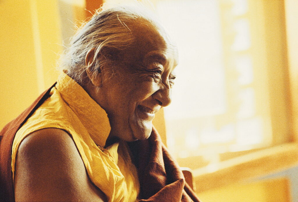 Ele é considerado o homem mais feliz do mundo e diz que o segredo é fazer isso