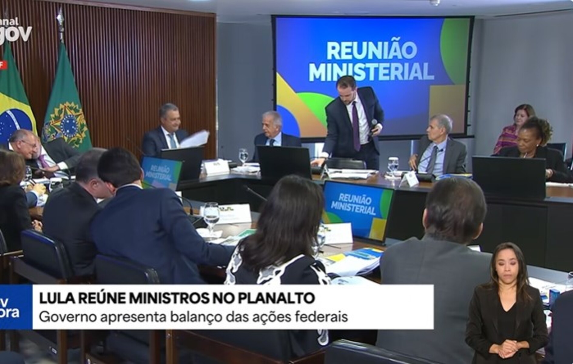 "Fiz mais do que o Ministério das Mulheres todinho"
