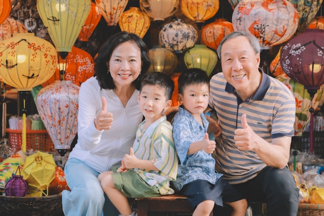 A lei que surpreende: idosos podem acionar filhos e netos por pensão