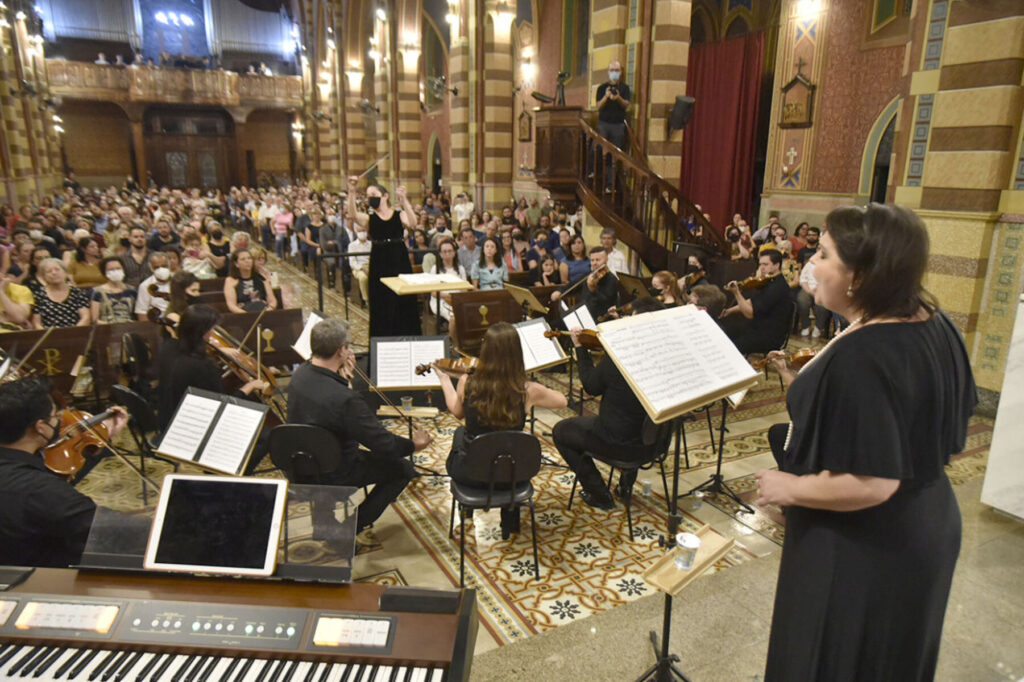 Como reintegrar os cristãos ao meio artístico