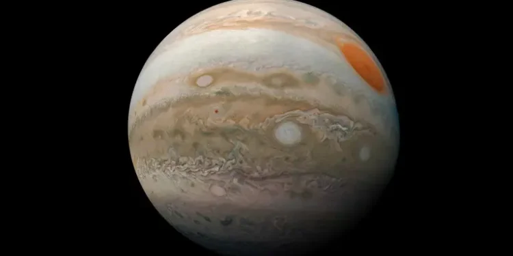 Astrônomos confirmam 4 novas luas em torno deste planeta