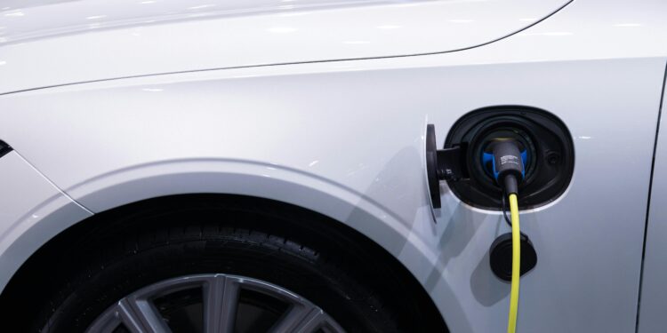 Carros elétricos poderão ser totalmente carregados em menos de 10 minutos