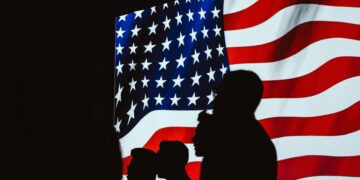 China e Rússia tremem: Estados Unidos ganham um aliado na América Latina e investirão US$ 1 bilhão neste país