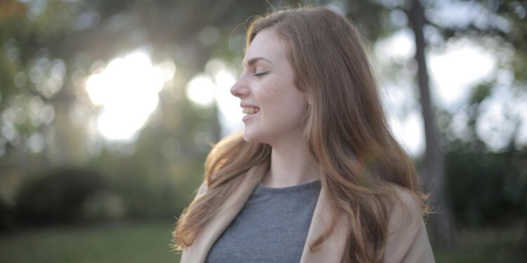 15 maneiras naturais de parecer (e se sentir) mais jovem em qualquer idade