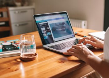 Oportunidade rara: salários de quase R$ 170 mil para brasileiros que aceitarem emprego no exterior