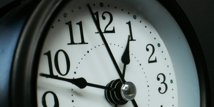 Brasileiros usam o horário de Brasília há décadas, mas ele é definido no Rio de Janeiro