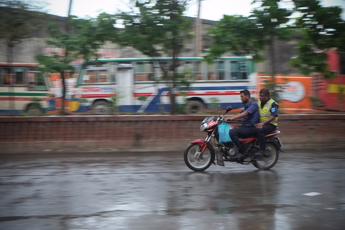 Nova regra contra motos surpreende motoristas e prevê multa acima de R$ 2 mil neste país