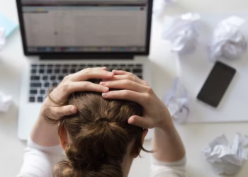 Ter medo de trabalhar é normal? A psicologia explica o que está por trás