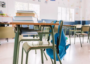 Governo anuncia fechamento de escolas em abril no Brasil inteiro